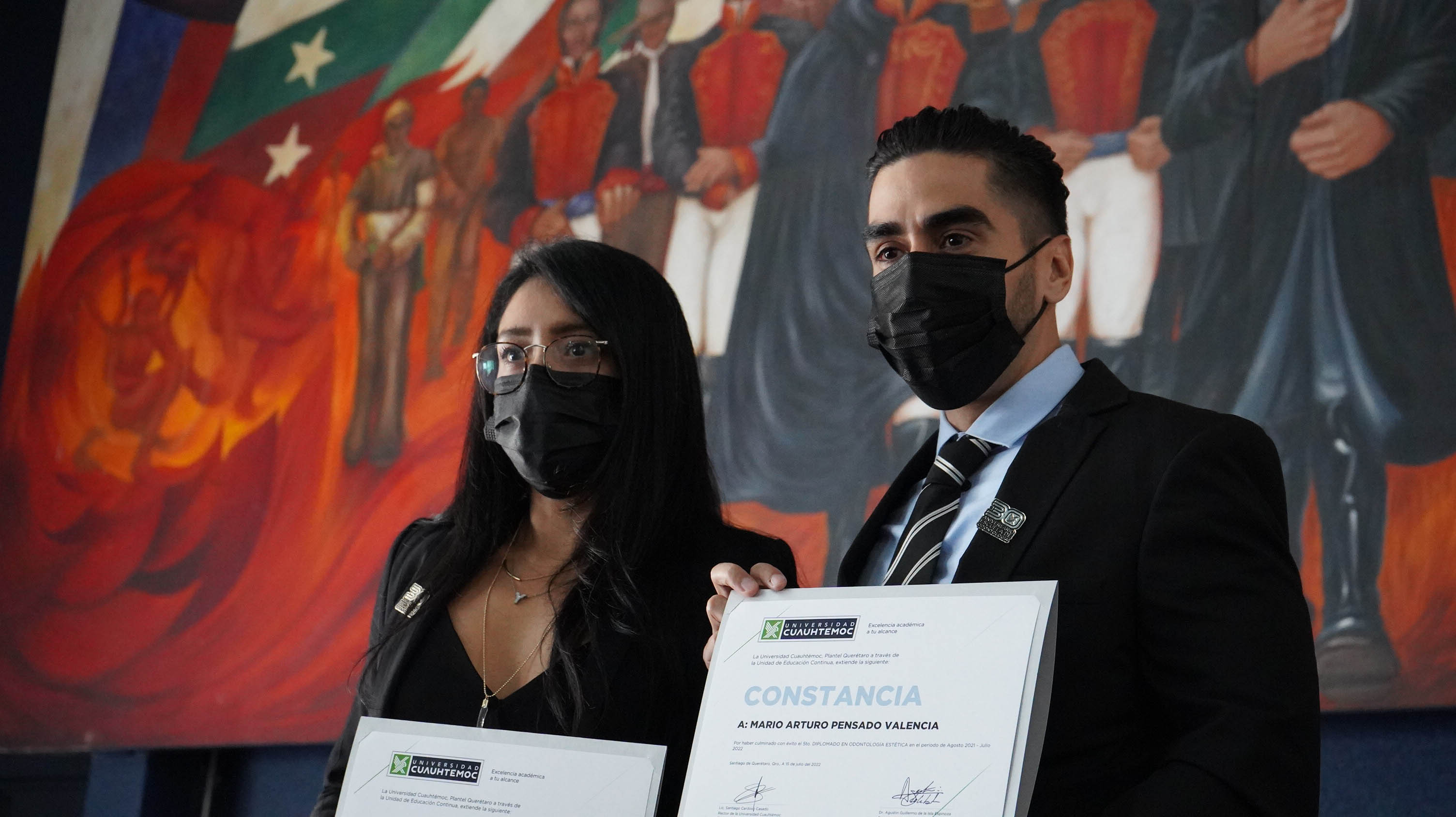 ENTREGA DE DIPLOMAS DE ODONTOLOGÍA